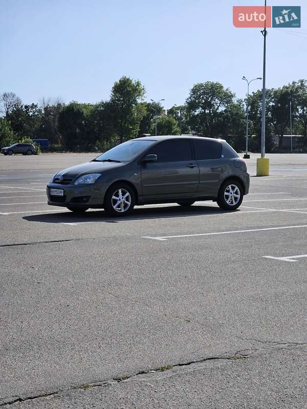 2005 toyota corolla