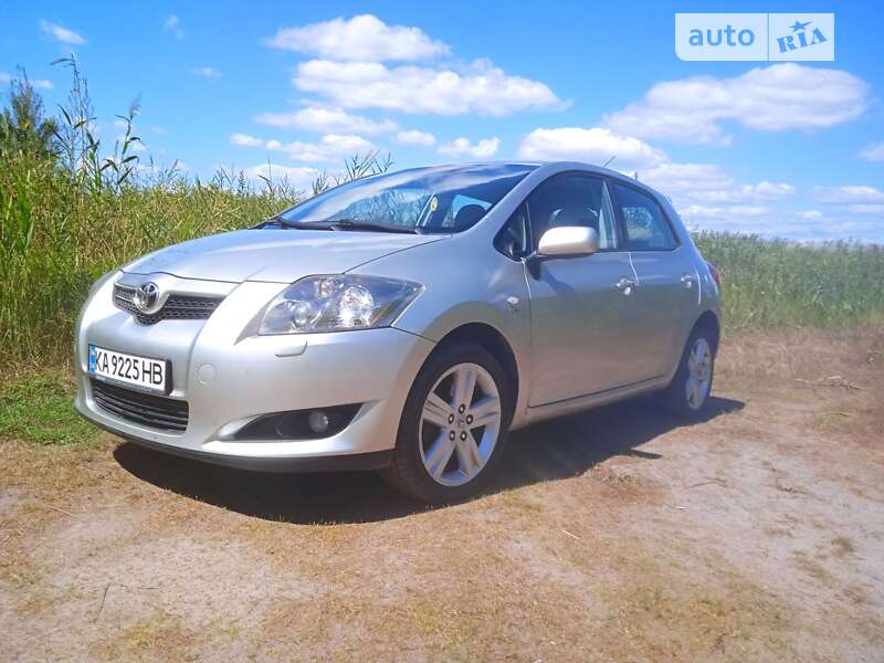2007 toyota auris