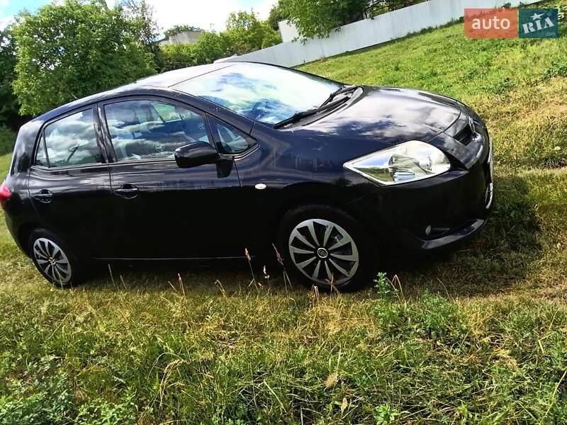 2008 toyota auris