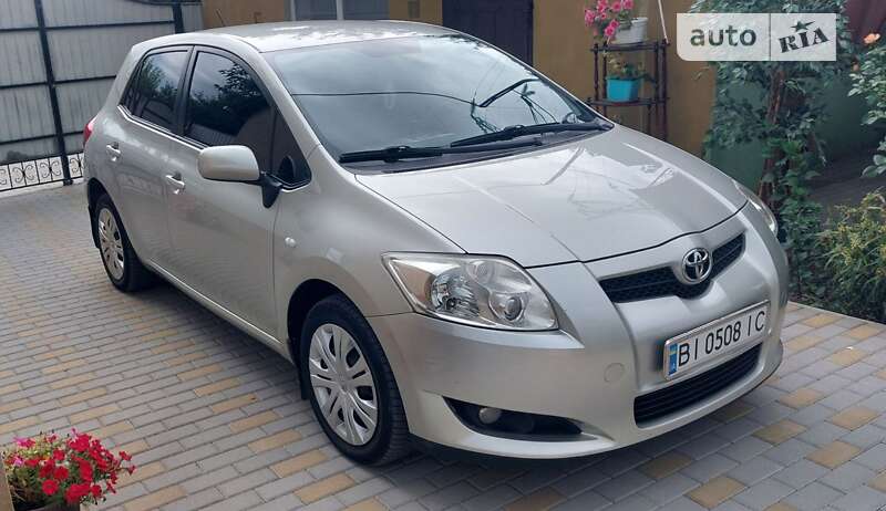 2008 toyota auris
