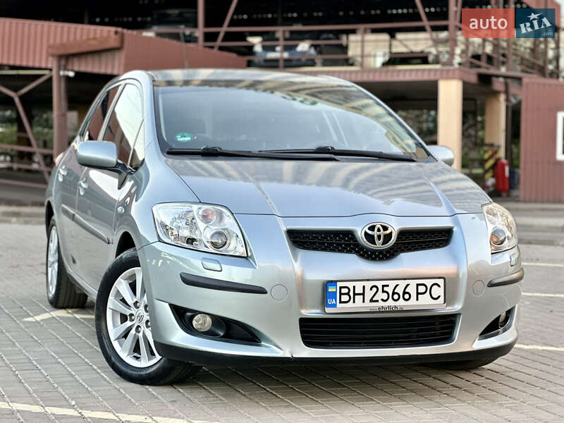 2009 toyota auris