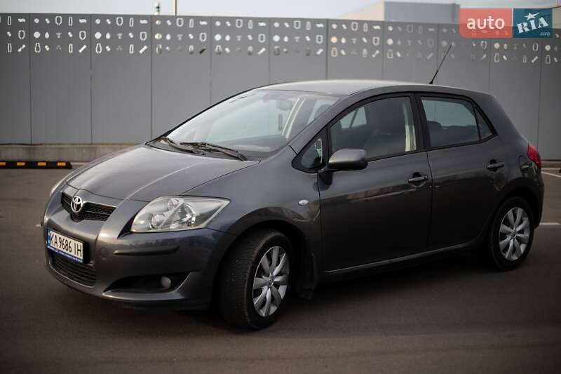 2008 toyota auris
