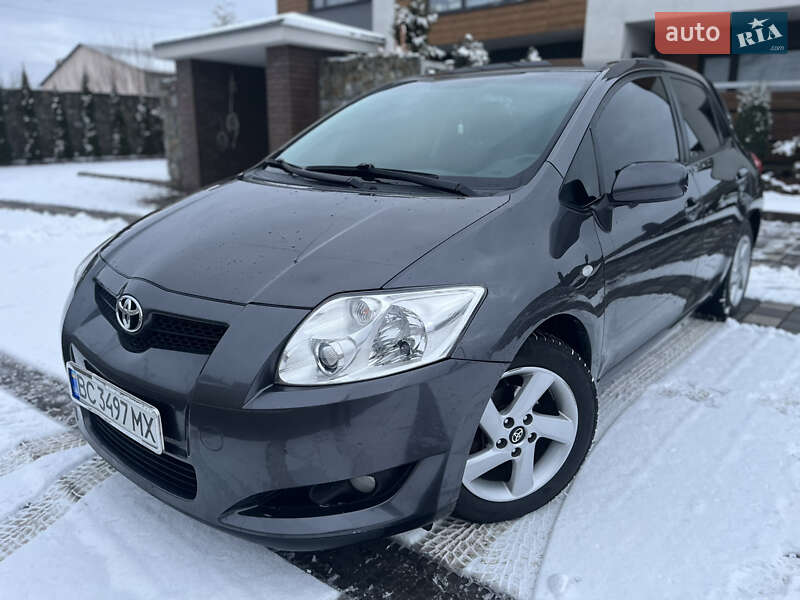 2008 toyota auris