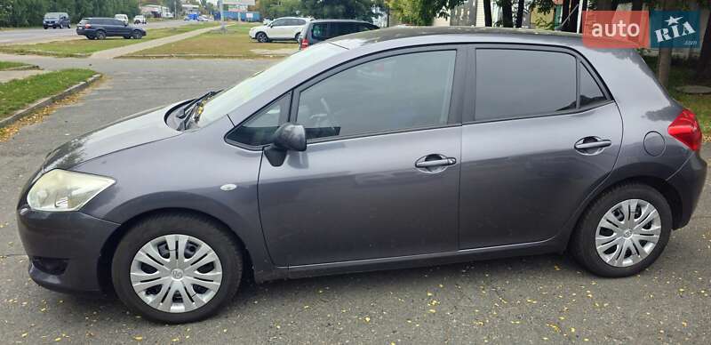 2007 toyota auris