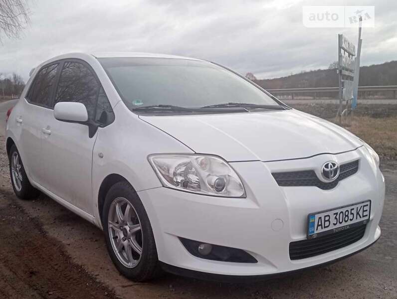 2008 toyota auris