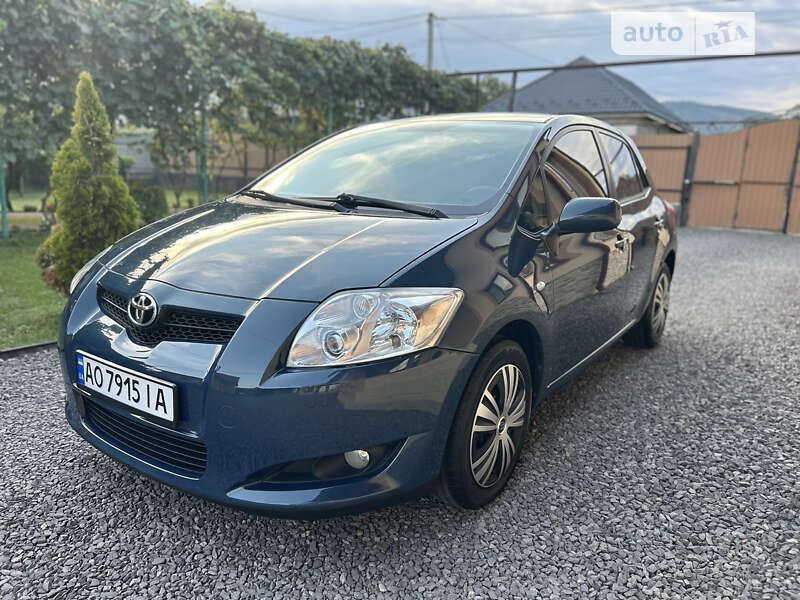 2007 toyota auris