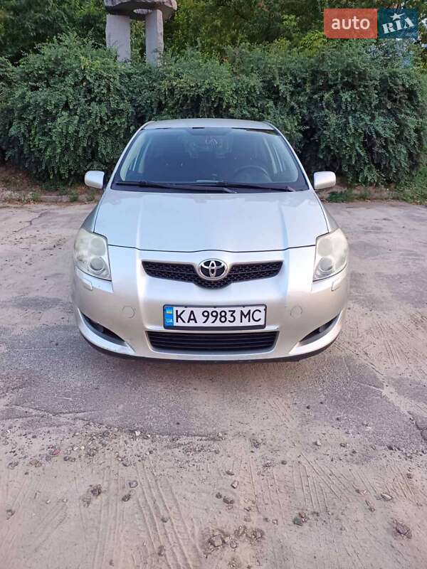 2007 toyota auris