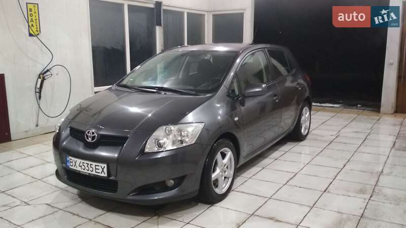 2007 toyota auris