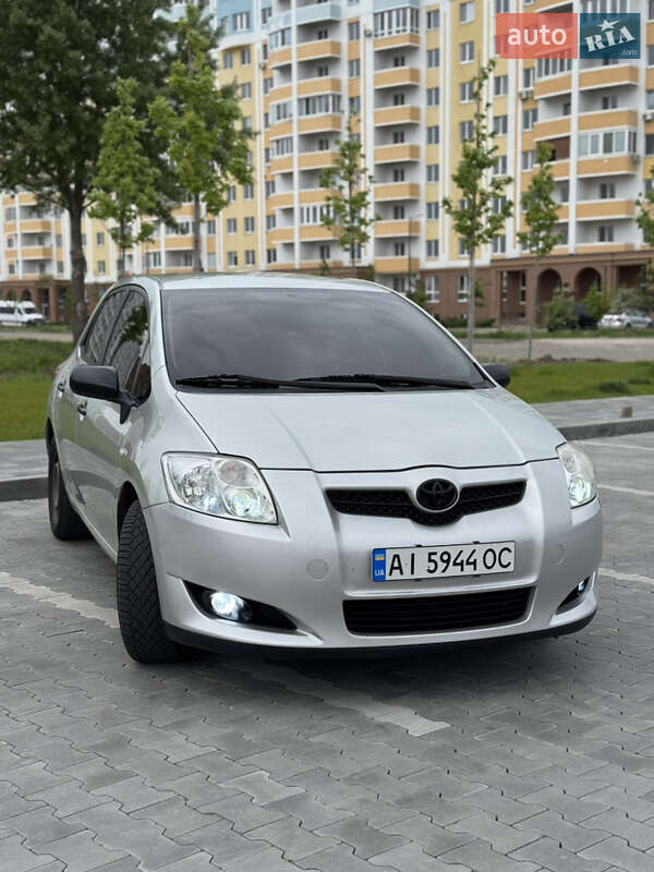 2007 toyota auris