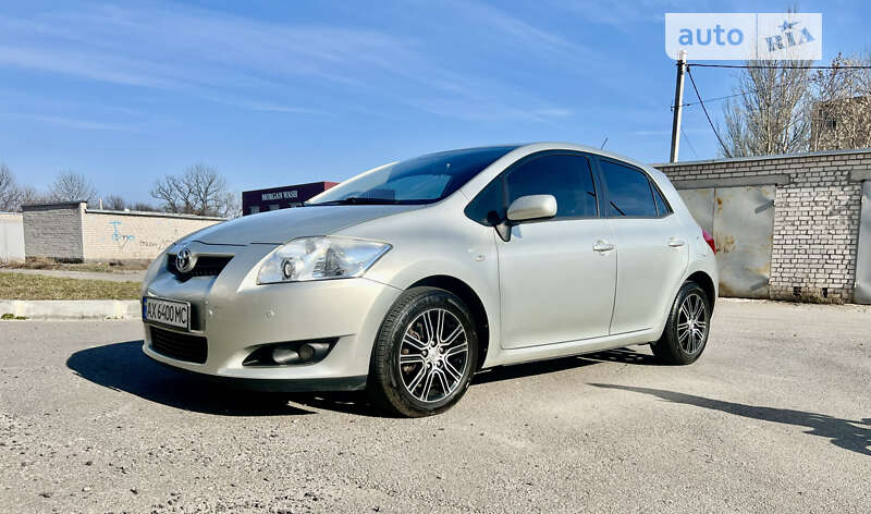 2007 toyota auris
