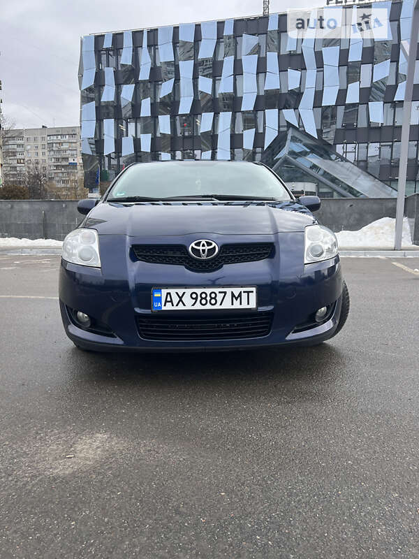 2007 toyota auris