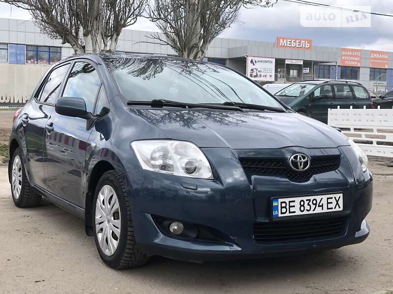 2008 toyota auris