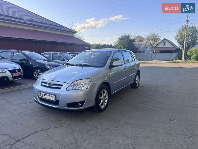 2005 toyota corolla