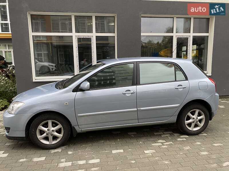 2005 toyota corolla