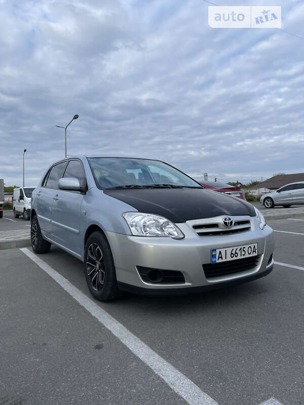 2005 toyota corolla