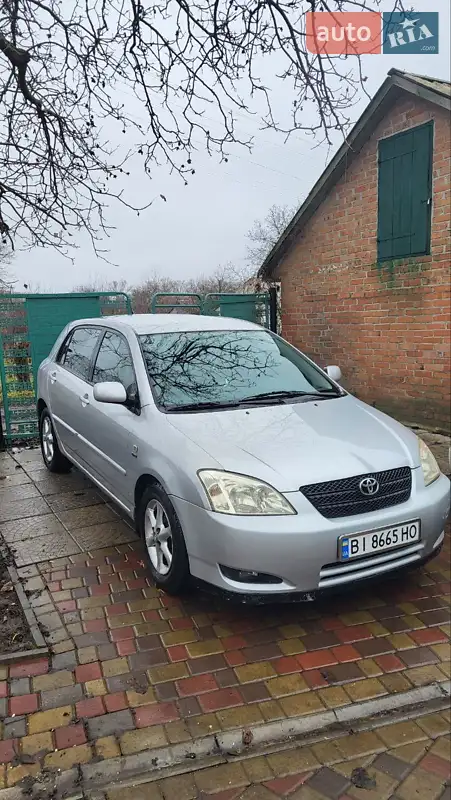 2004 toyota corolla