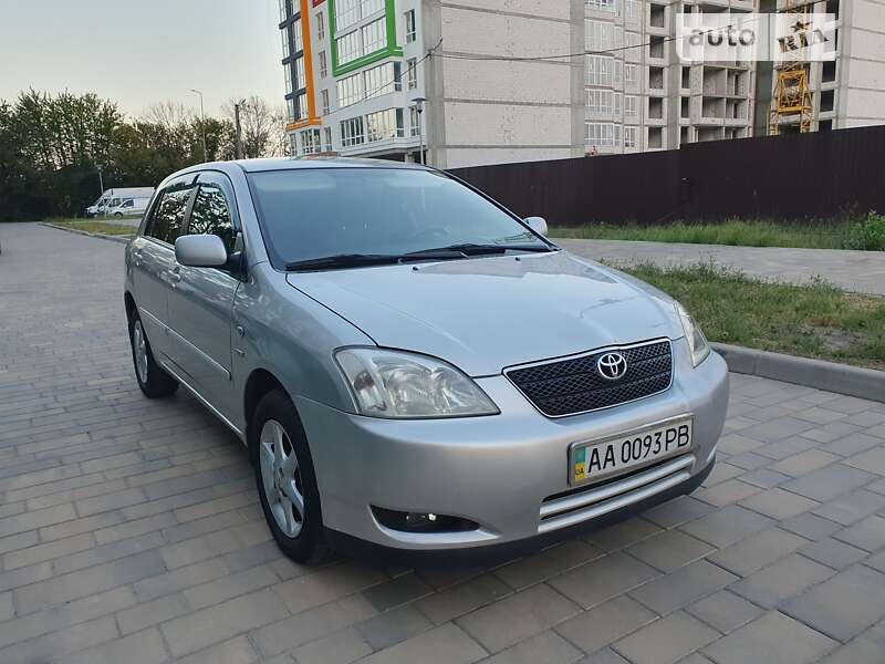 2003 toyota corolla