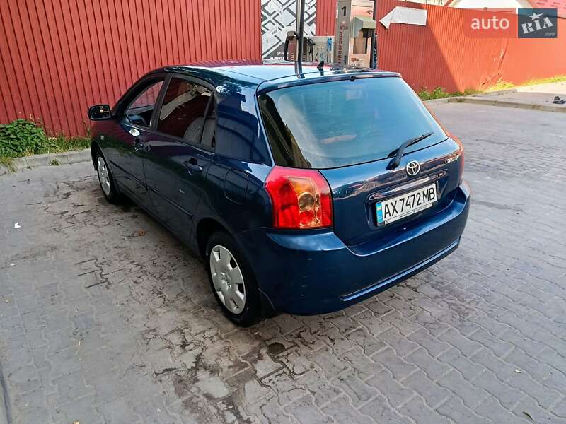 2005 toyota corolla