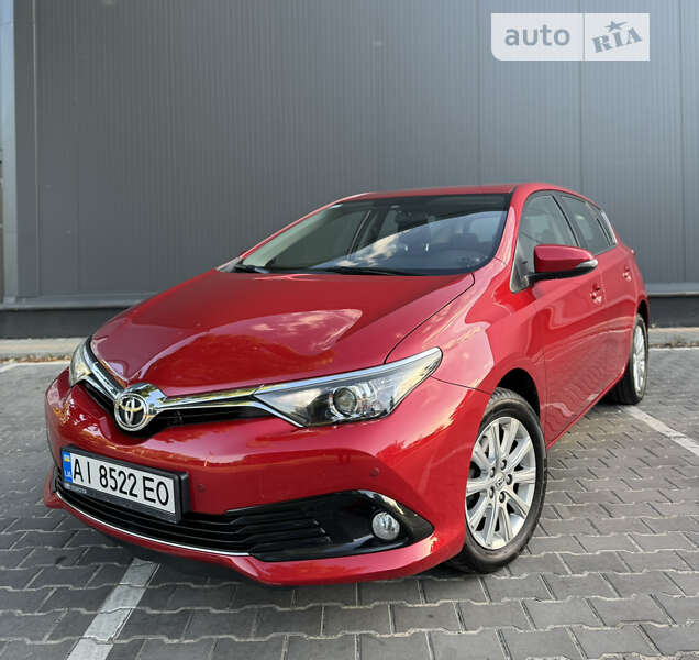 2016 toyota auris