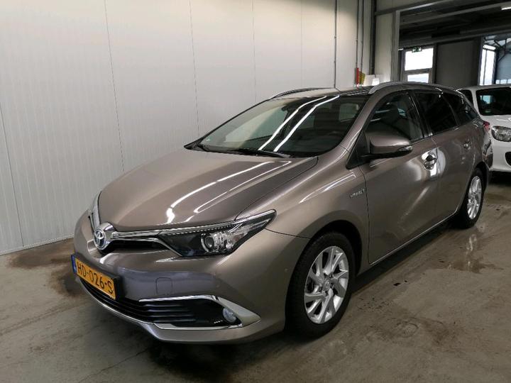 2015 toyota auris