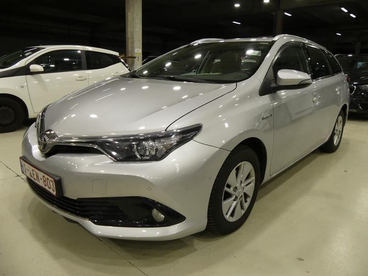 2015 toyota auris