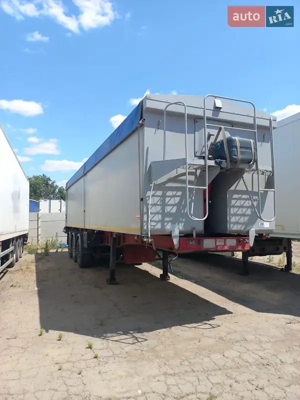 2007 united trailers 806890
