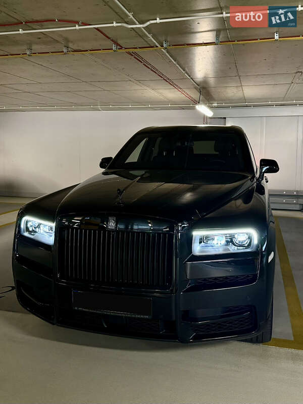 2022 rolls-royce cullinan black badge
