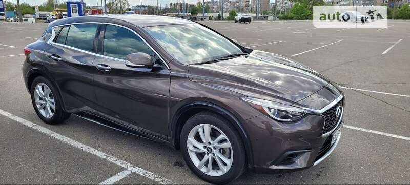 2017 infiniti qx30