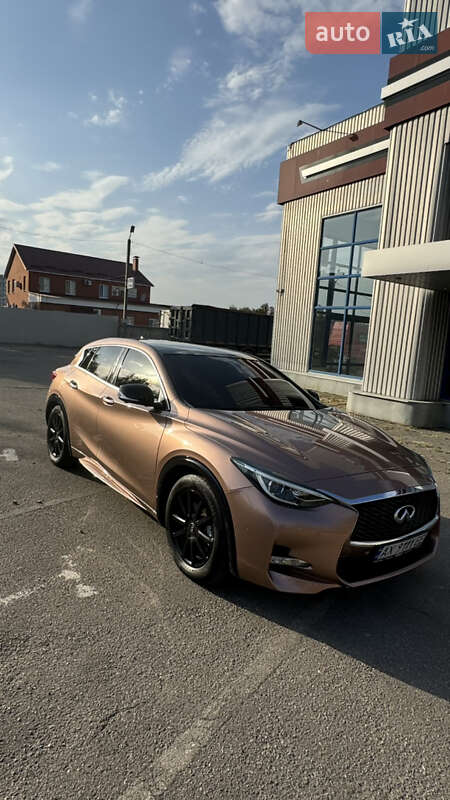 2017 infiniti qx30