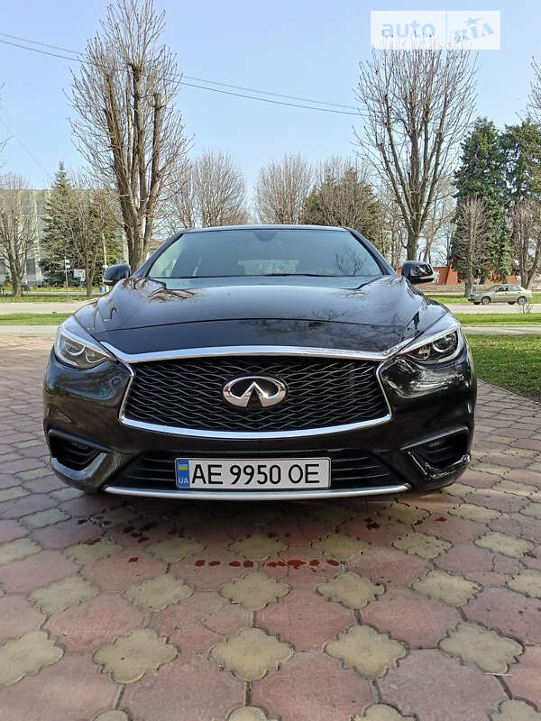 2017 infiniti qx30