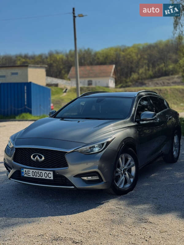 2016 infiniti qx30