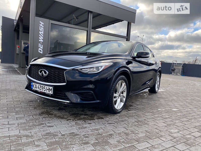 2017 infiniti qx30