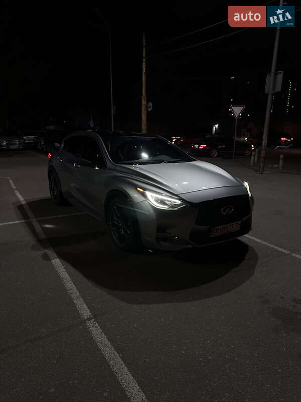2017 infiniti qx30