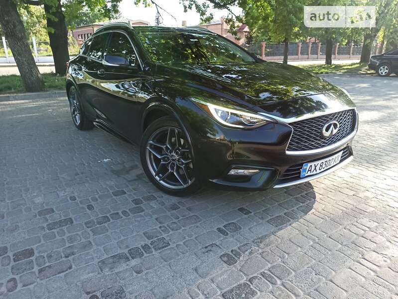 2016 infiniti qx30