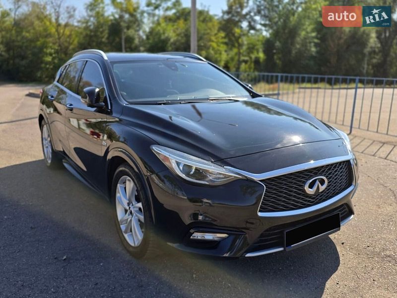 2017 infiniti qx30