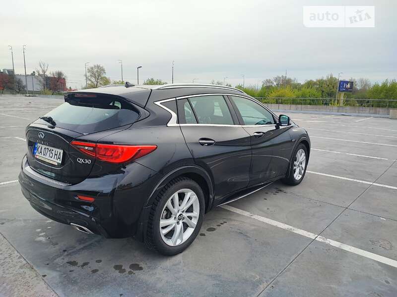 2017 infiniti qx30
