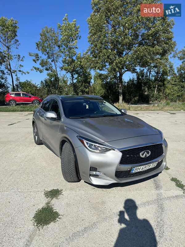2017 infiniti qx30