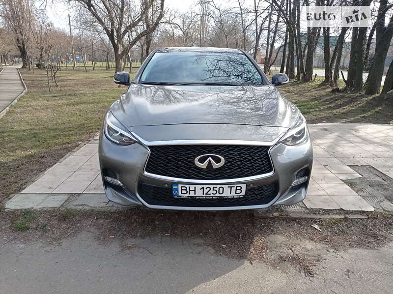 2016 infiniti qx30
