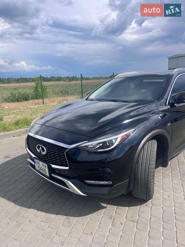 2016 infiniti qx30