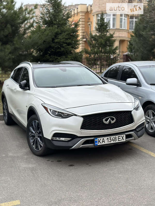 2017 infiniti qx30