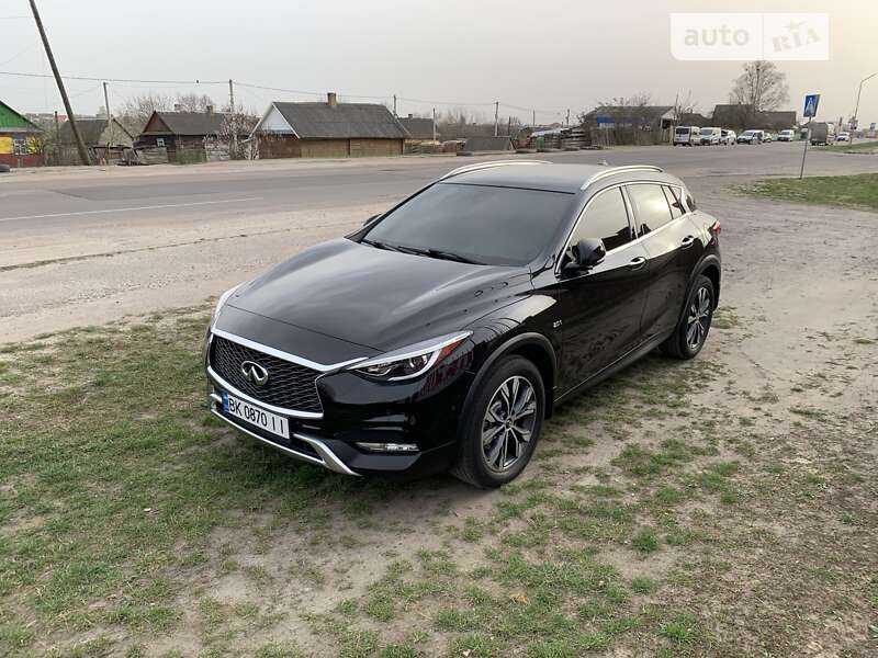 2017 infiniti qx30