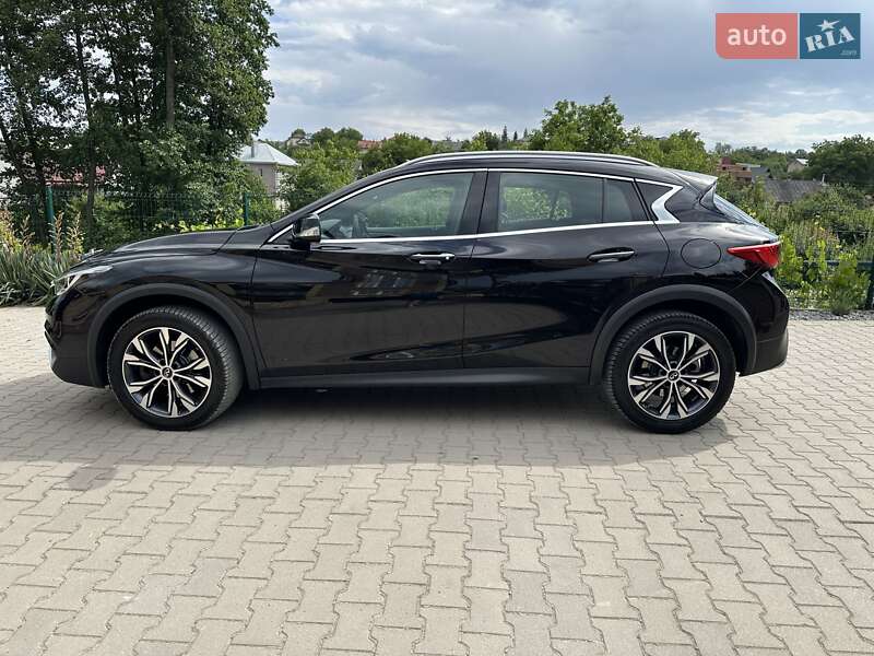2017 infiniti qx30