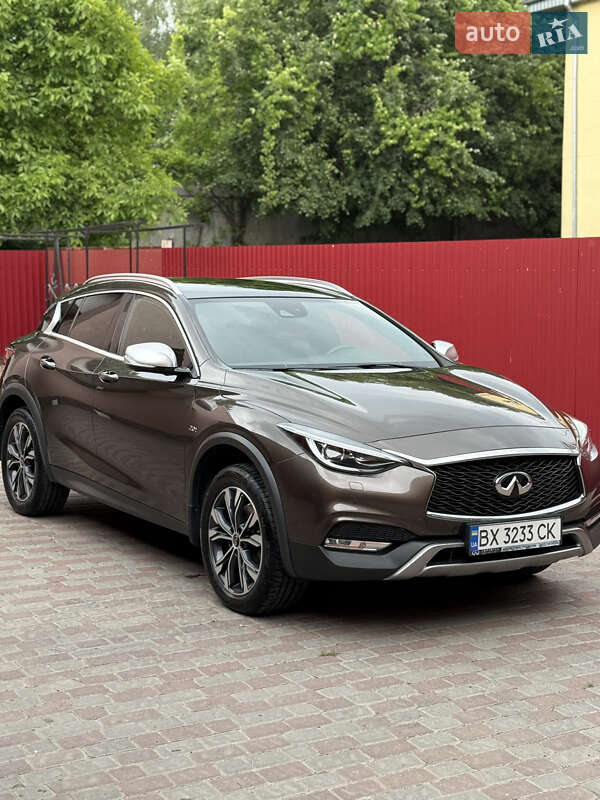 2017 infiniti qx30