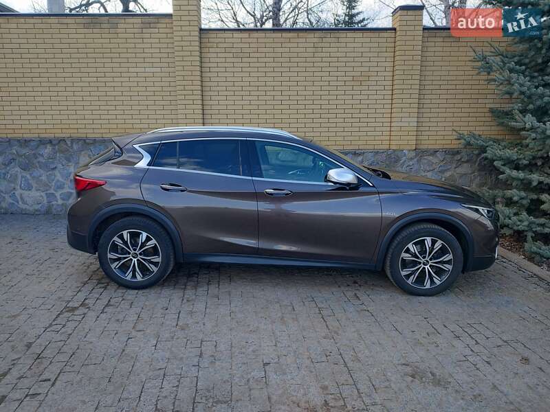 2019 infiniti qx30