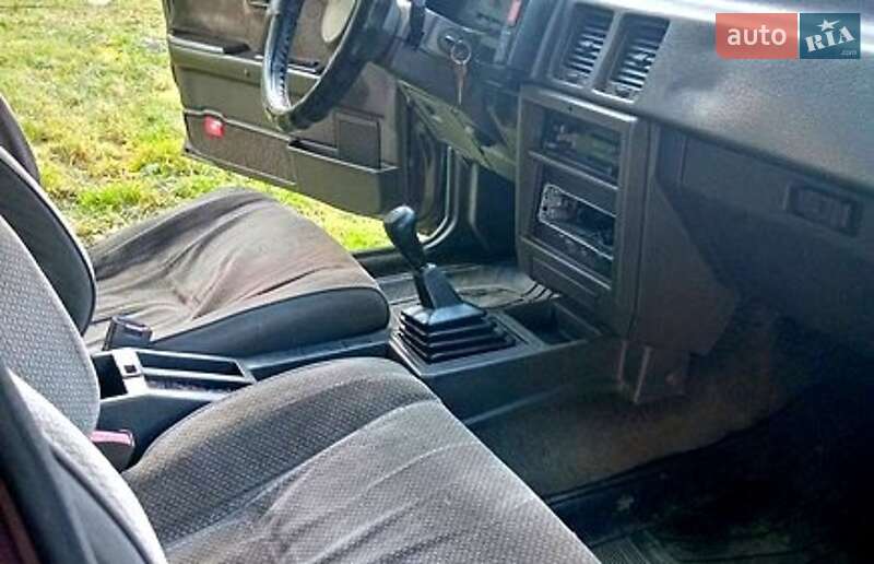 1990 nissan bluebird