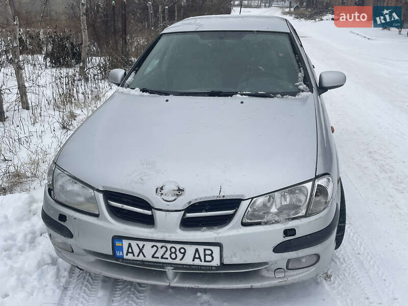 2001 nissan almera