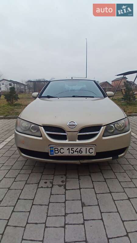 2002 nissan almera