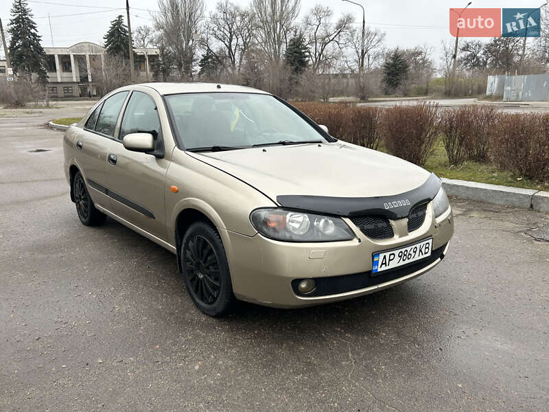2003 nissan almera