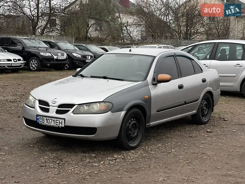 2003 nissan almera