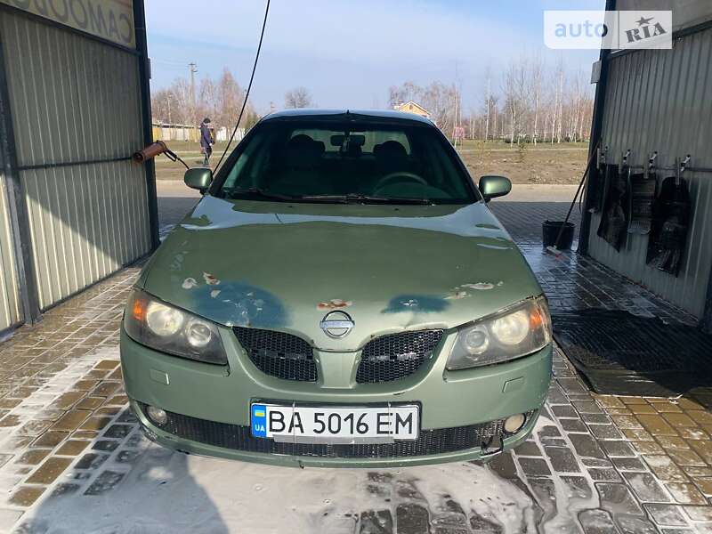 2003 nissan almera